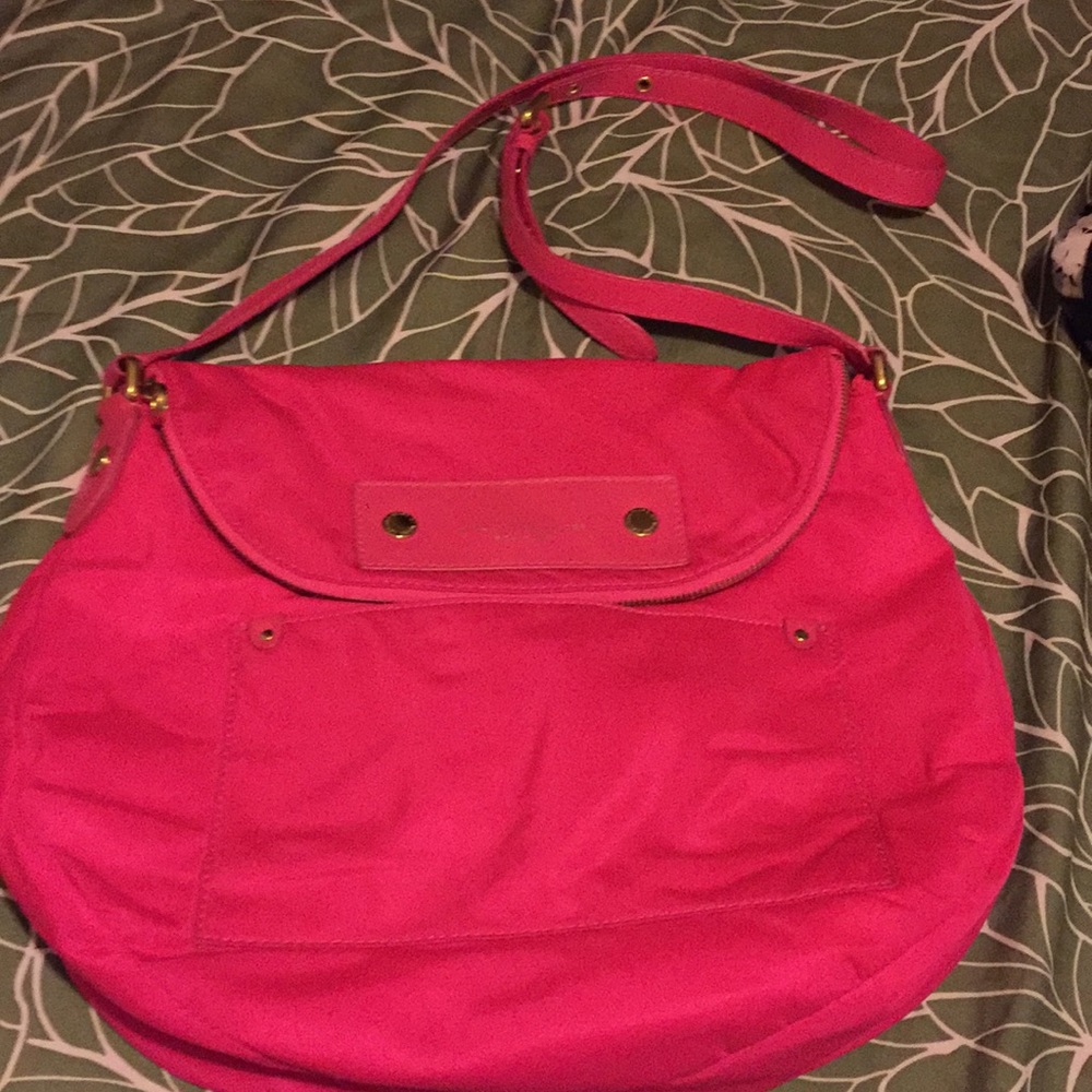 Marc Jacobs’ hot pink  shoulder or crossbody 😍😍